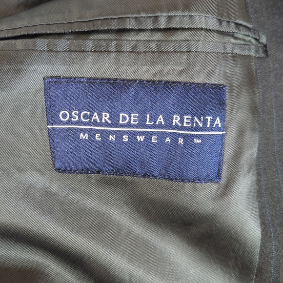 Oscar De La Renta Charcoal Grey w/Blue Pinstripe Virgin Wool Blazer - Picture 3 of 16